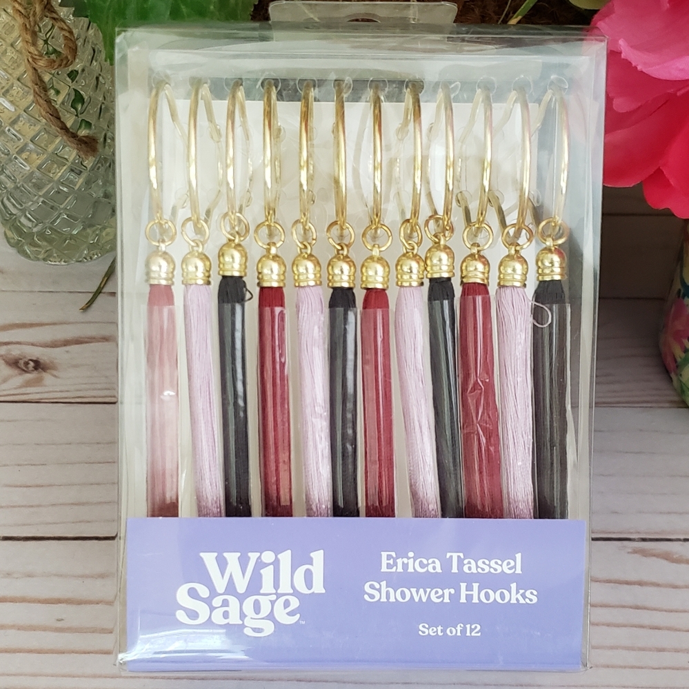 NWT Wild Sage Erica Tassel Shower Hooks